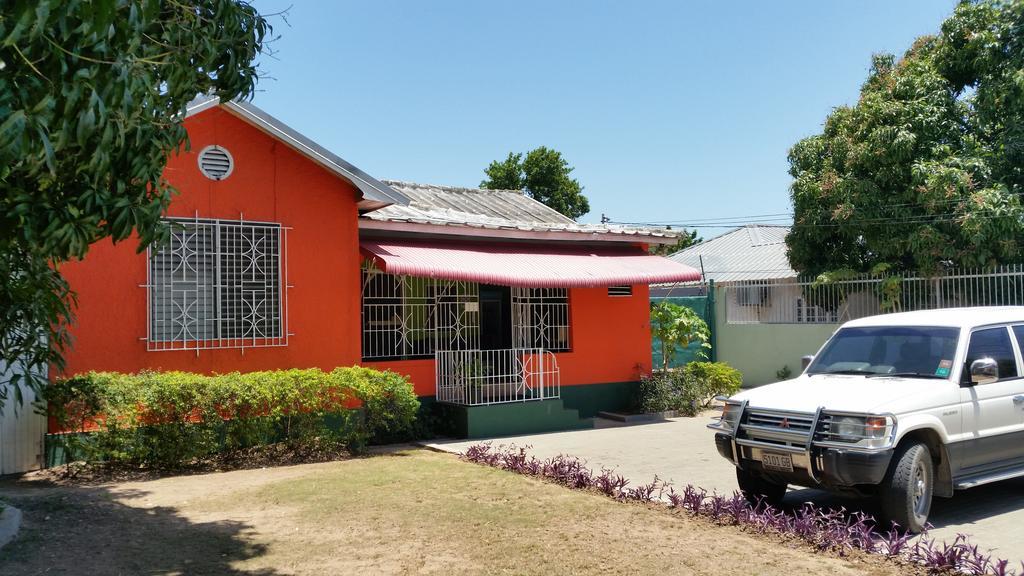 Reggae Hostel Kingston Exterior photo